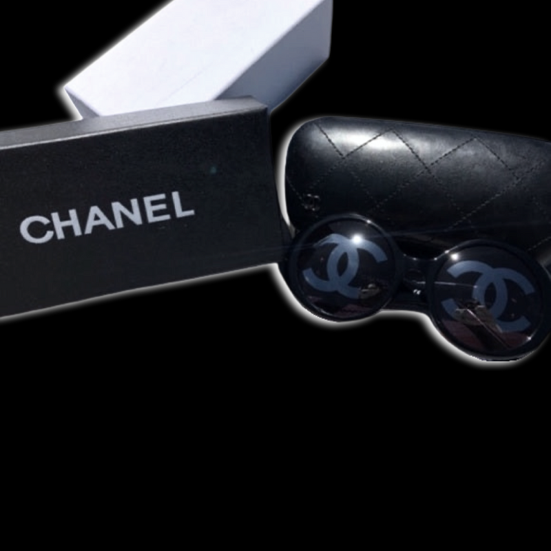 Vintage Chanel 1993 Runway Hologram Metallic Chrome CC Logo Round Lens Sunglasses