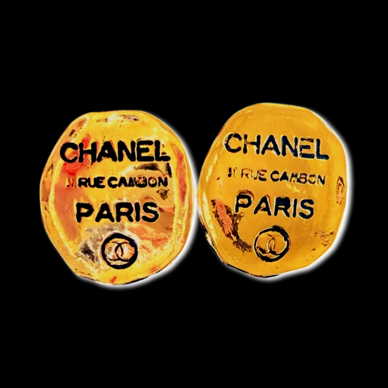 Vintage Chanel 31 Rue Cambon 24kt Gold Pated clip earrings