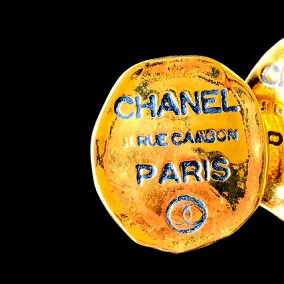 Vintage Chanel 31 Rue Cambon 24kt Gold Pated clip earrings