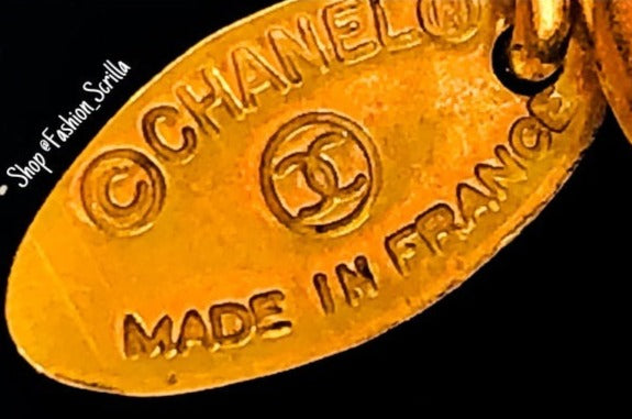 Vintage Chanel 31 Rue Cambon 24kt Gold Plated Runway XL Size Double Pendant Chain Necklace