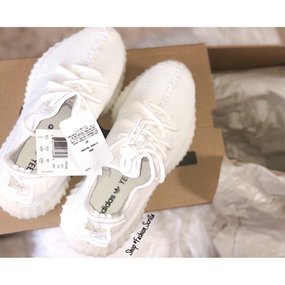 Yeezy 350 V2 Triple White Adidas Sneakers